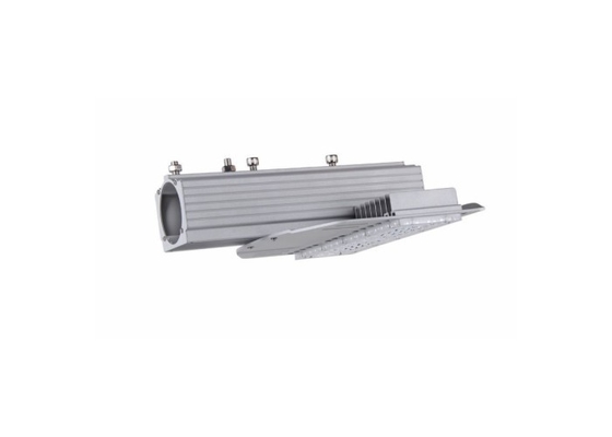 Lumen Tinggi 50W SMD LED Street Light IP65 50.000 Jam Seumur Hidup Untuk Lapangan Umum