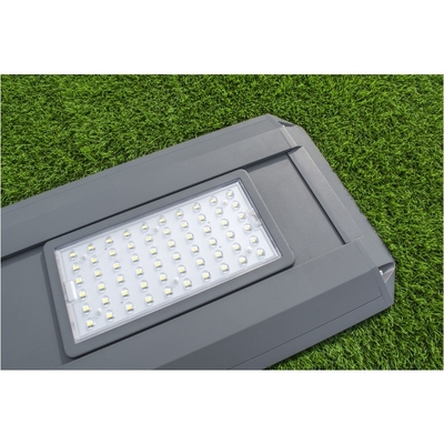 Perumahan Aluminium Terintegrasi Lampu Jalan Surya IP65 50W Dengan Kontrol APLIKASI Ponsel