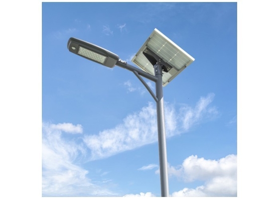 Lampu Jalan Energi Surya Anti Korosi 5500K IP65 40W Kontrol Aplikasi Ponsel